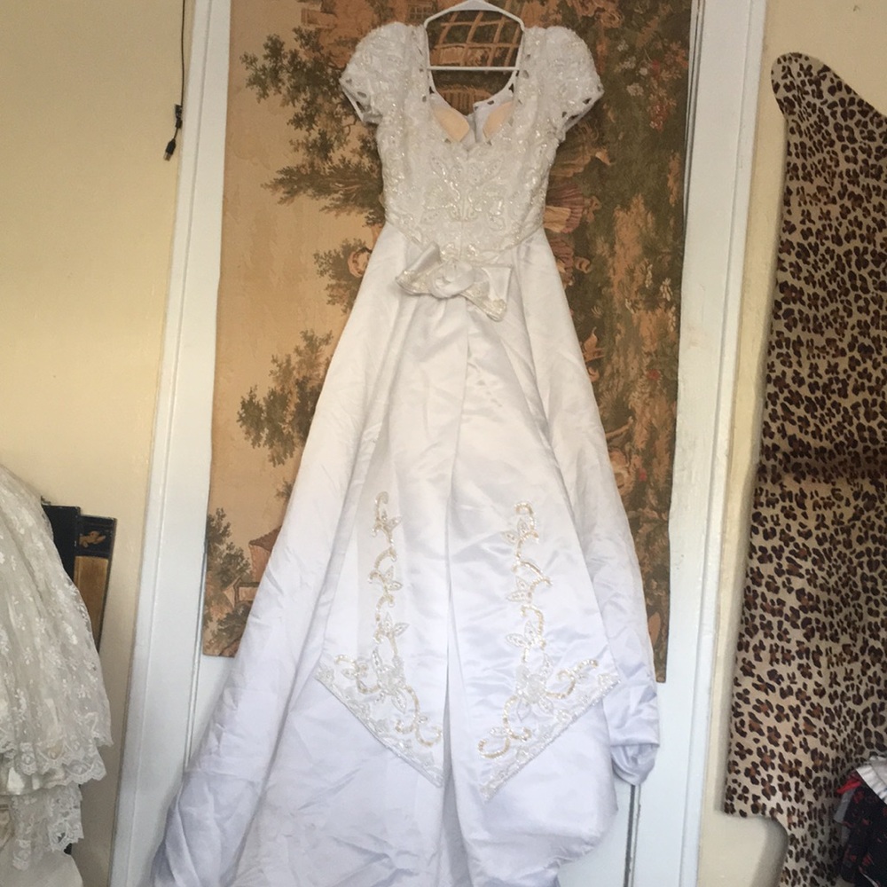 Eden bridals handmade beads very elegant38 beast , 32 waist , 77 inches long - Picture 6 of 14